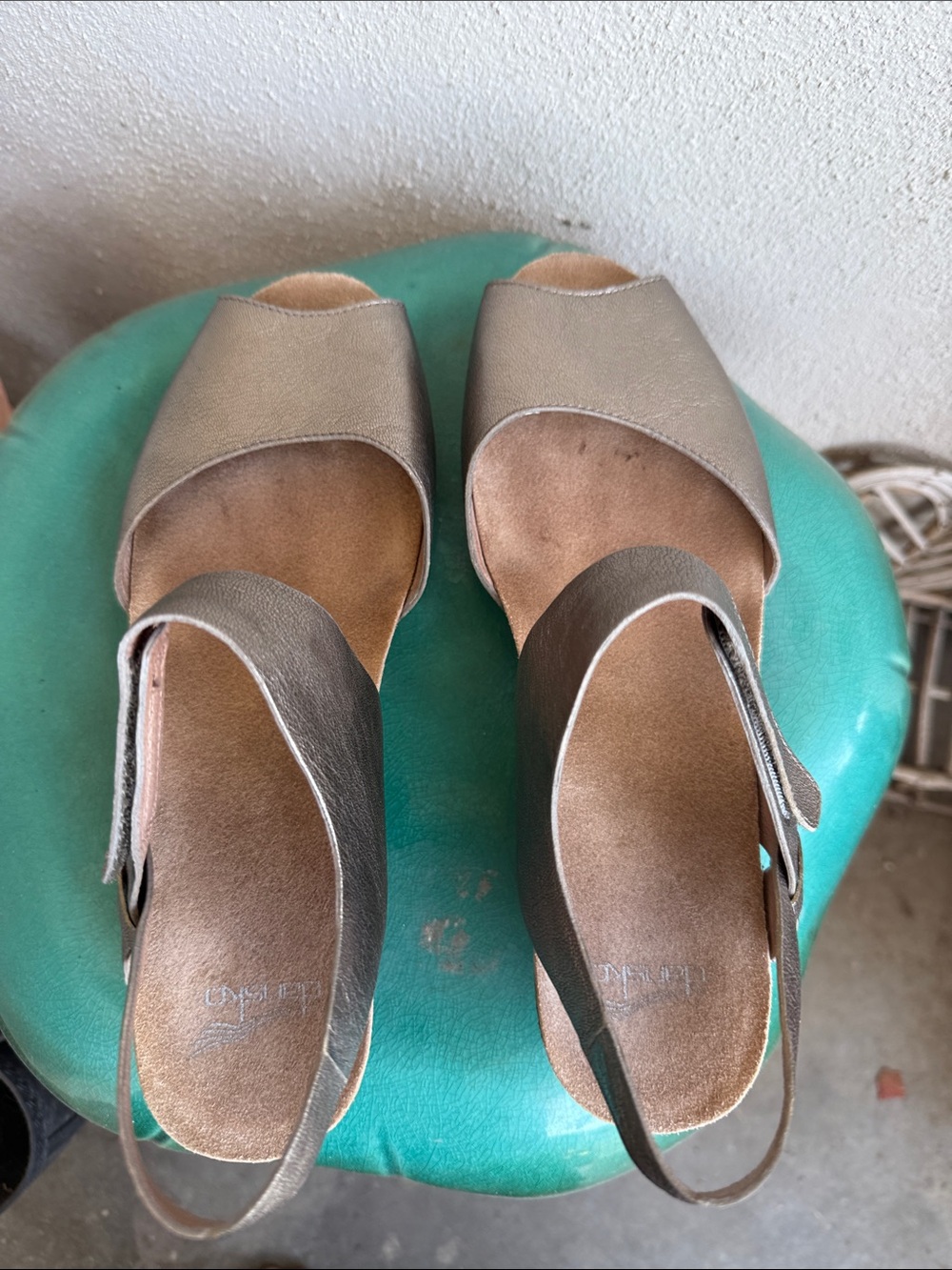 Women’s Metallic Taupe Slingback Sandals 10.5-11